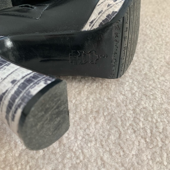 Fluevog Boots - Picture 5 of 6